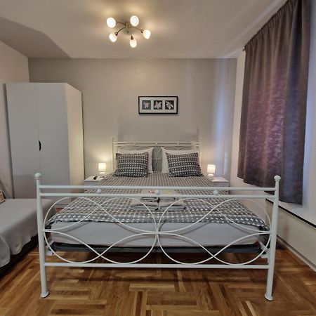 Apartment Mavero-Free Private Parking ซาเกร็บ ภายนอก รูปภาพ