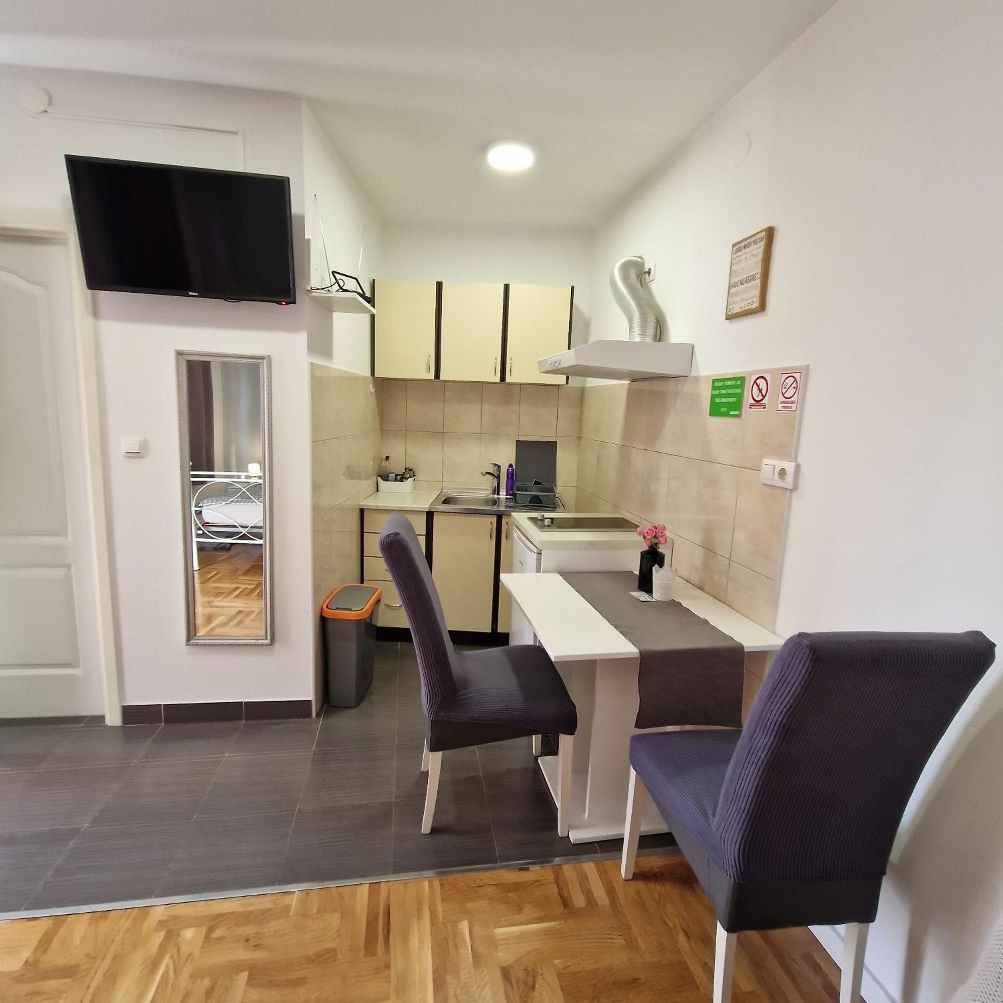 Apartment Mavero-Free Private Parking ซาเกร็บ ภายนอก รูปภาพ