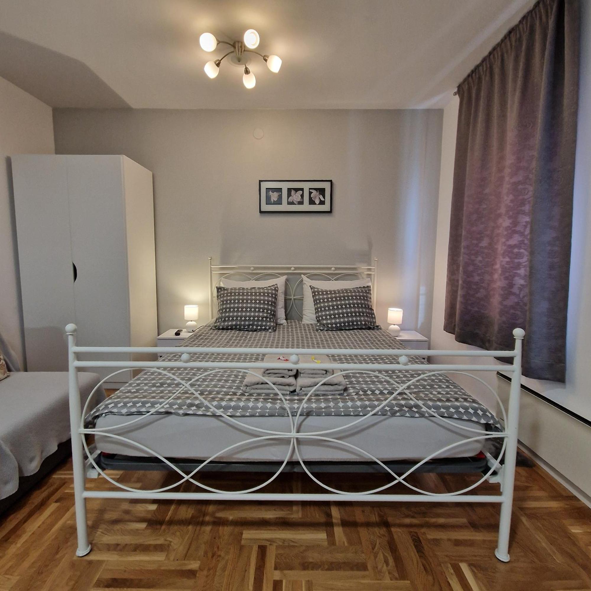 Apartment Mavero-Free Private Parking ซาเกร็บ ภายนอก รูปภาพ