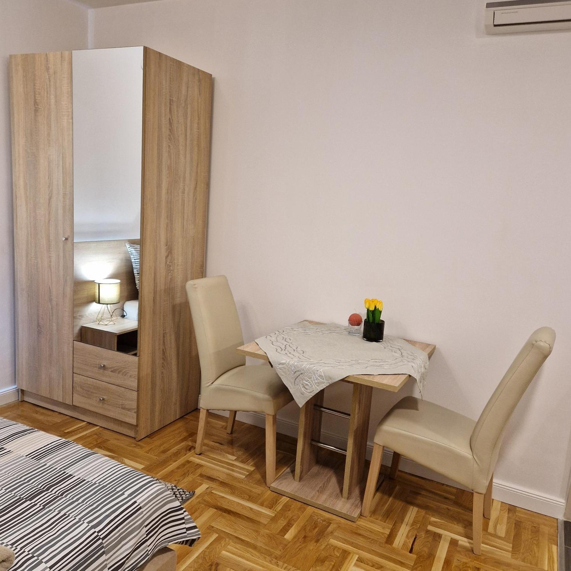 Apartment Mavero-Free Private Parking ซาเกร็บ ภายนอก รูปภาพ